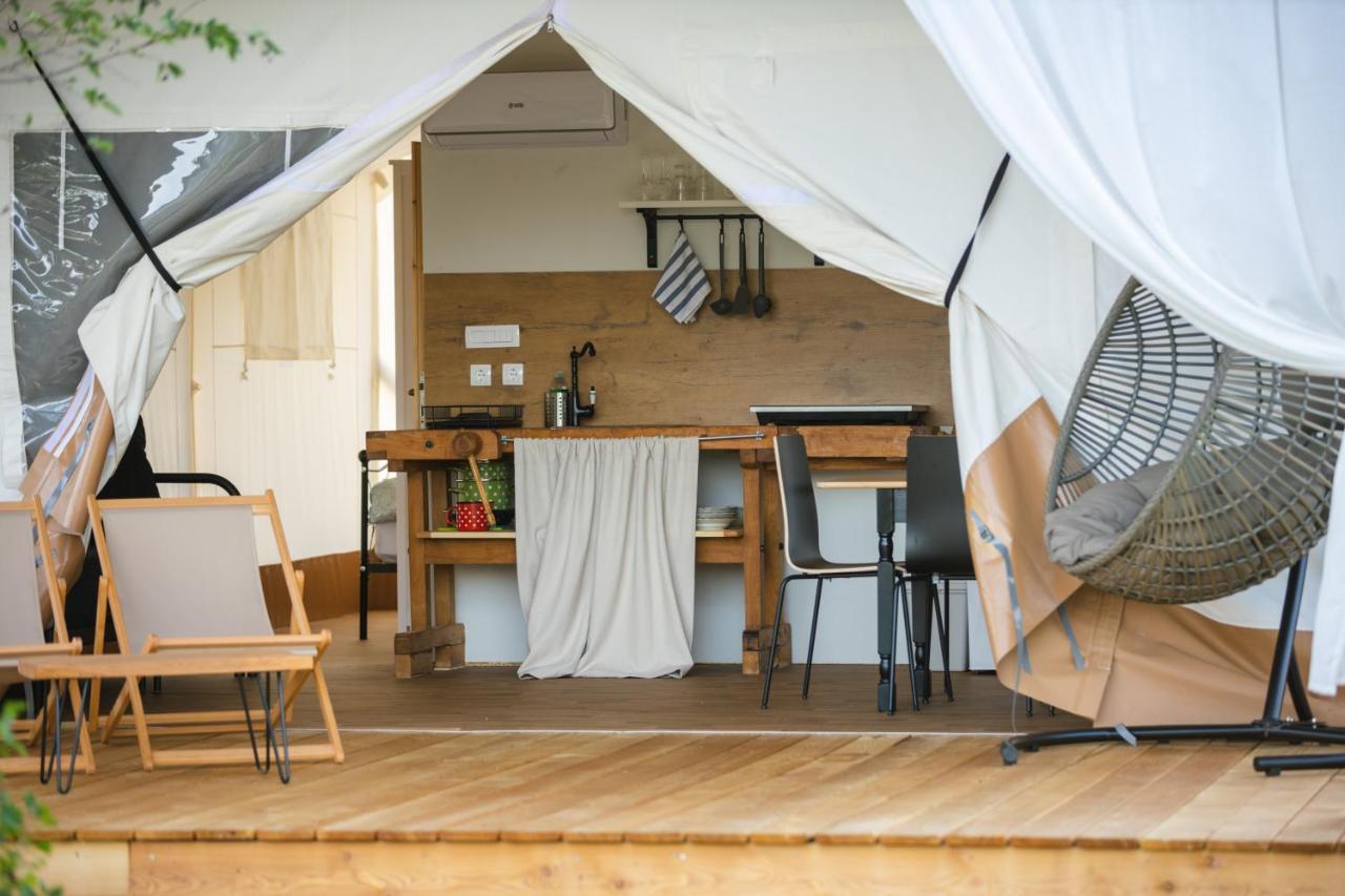 Glamping Kolpa Resort Gradac Exteriér fotografie