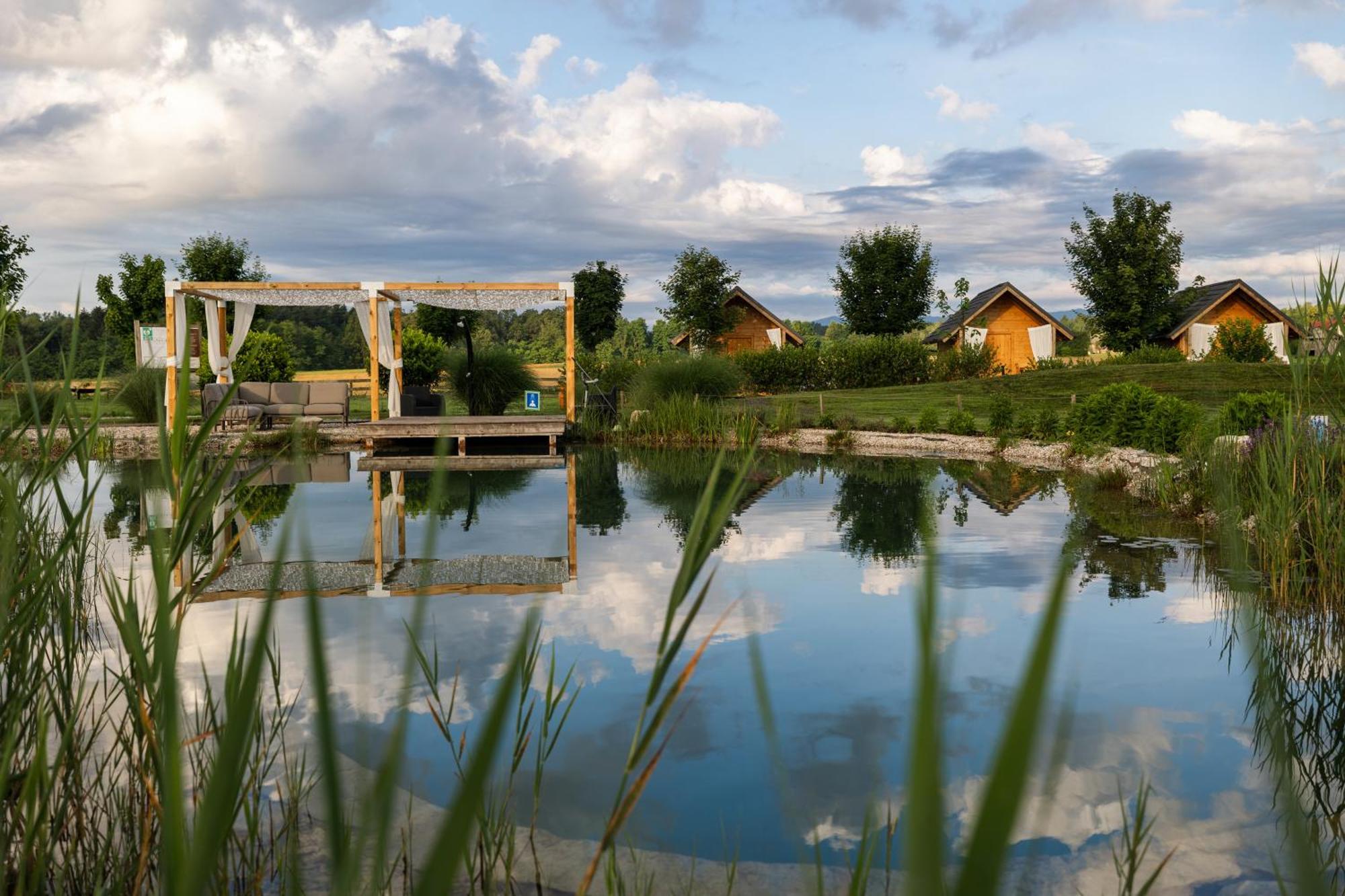 Glamping Kolpa Resort Gradac Exteriér fotografie