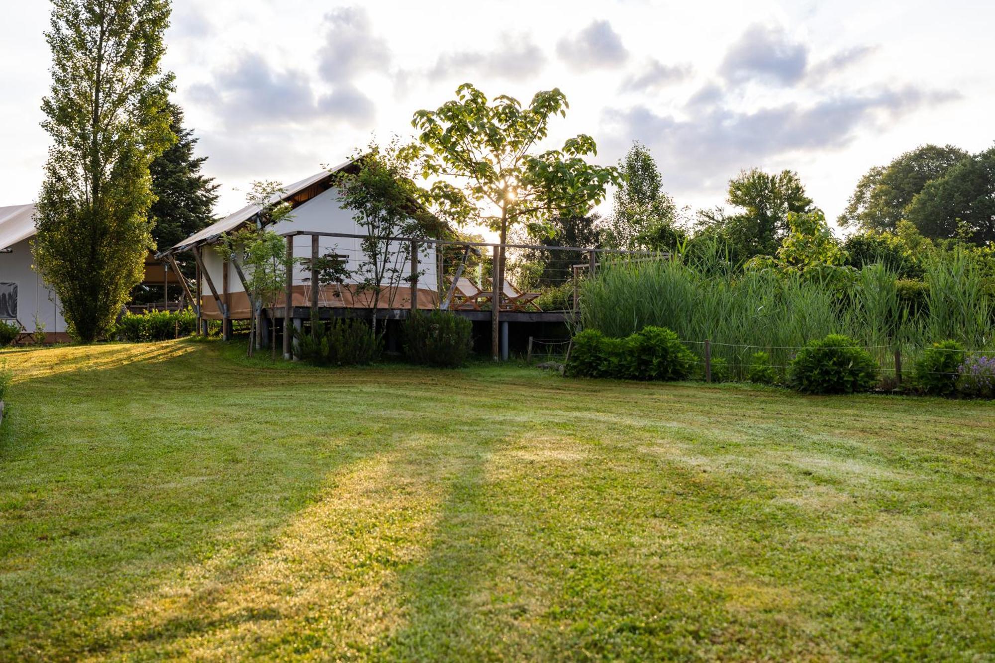 Glamping Kolpa Resort Gradac Exteriér fotografie