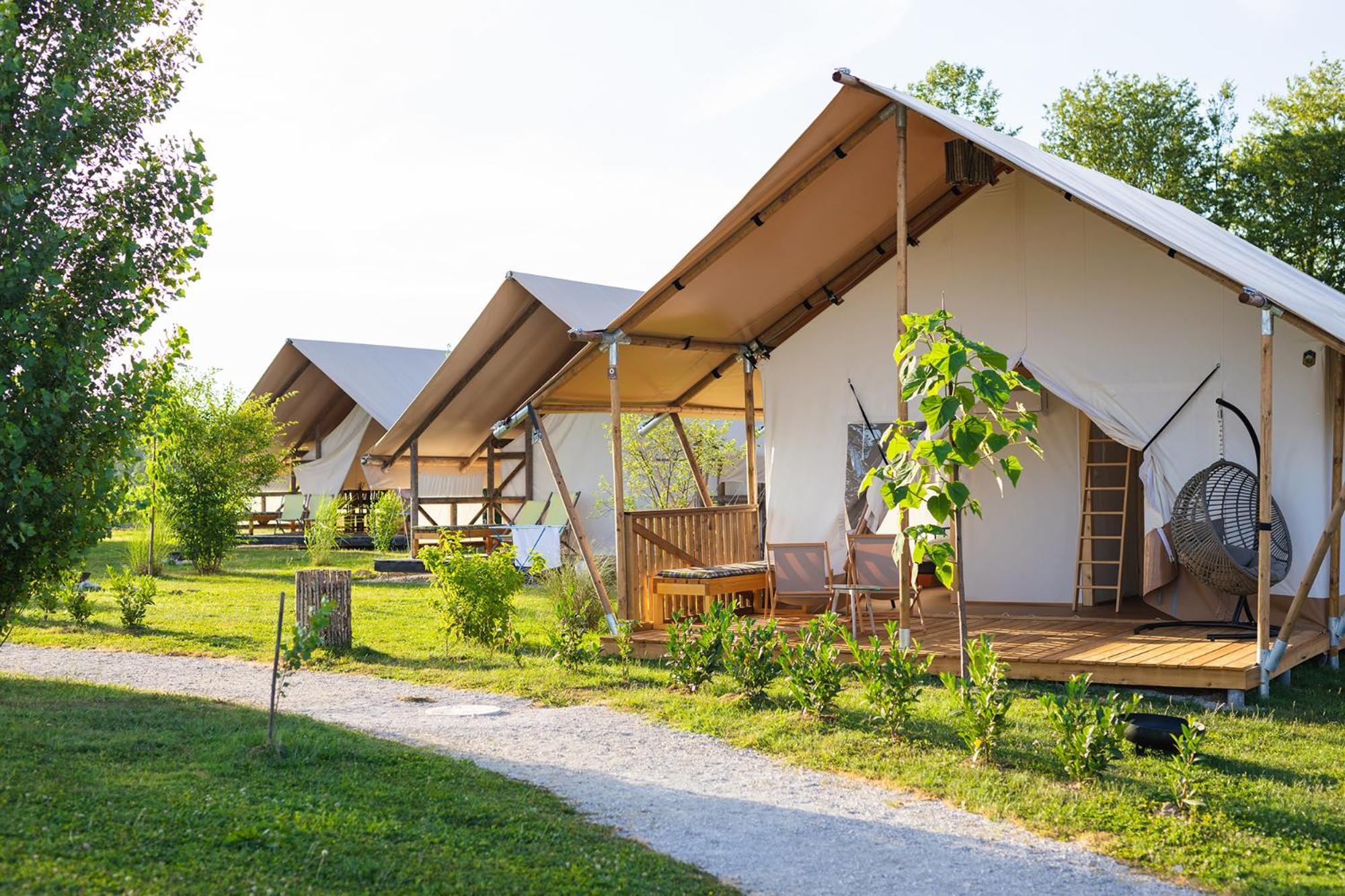 Glamping Kolpa Resort Gradac Exteriér fotografie